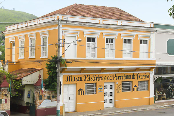 Museu Histórico e da Porcelana de Pedreira